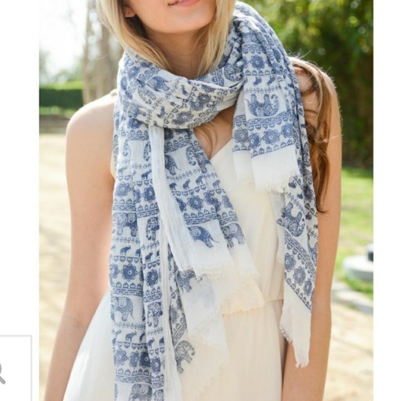 Accessories - 🌟1 LEFT BOHO Elephant Tapestry Print Frayed Scarf